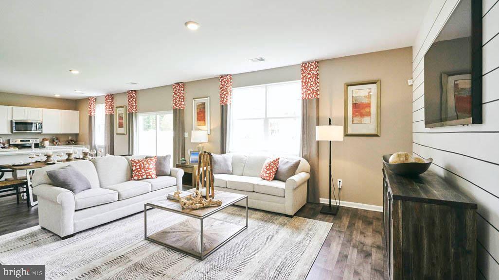 BARKSDALE CROSSING - Residential