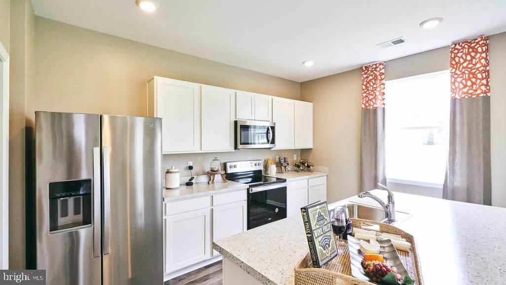 BARKSDALE CROSSING - Residential