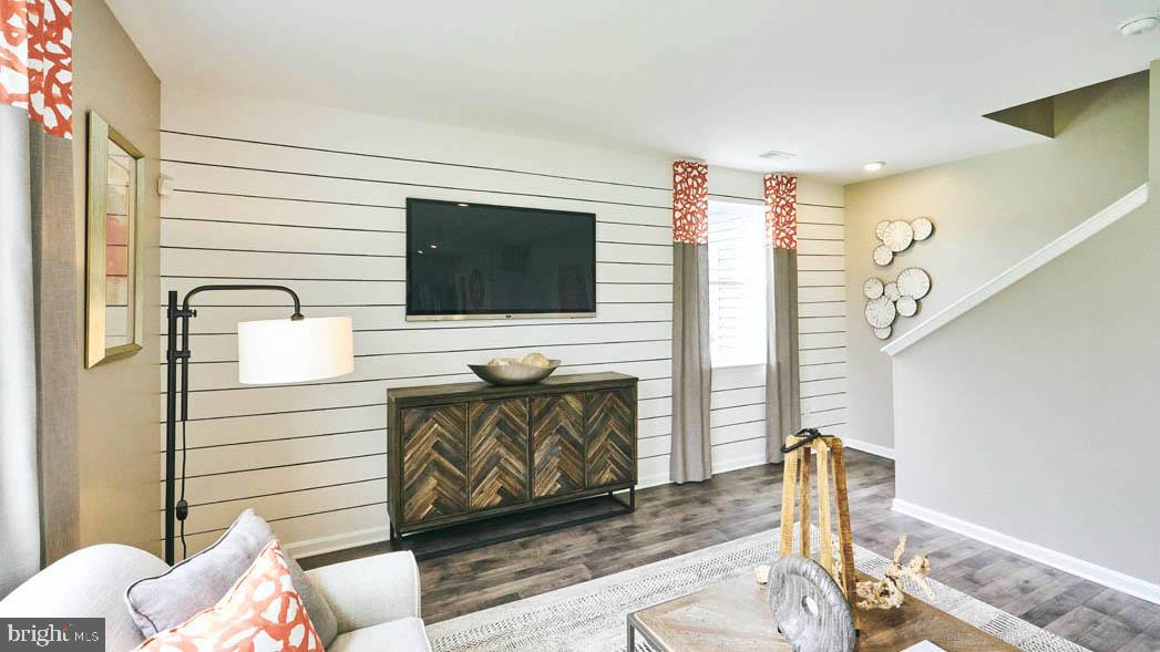 BARKSDALE CROSSING - Residential