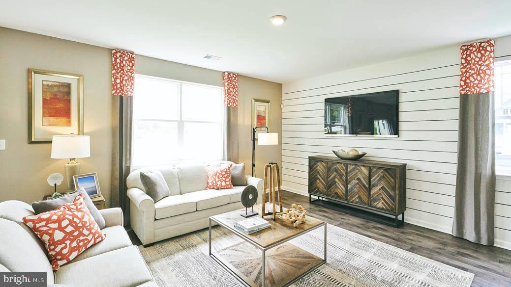 BARKSDALE CROSSING - Residential