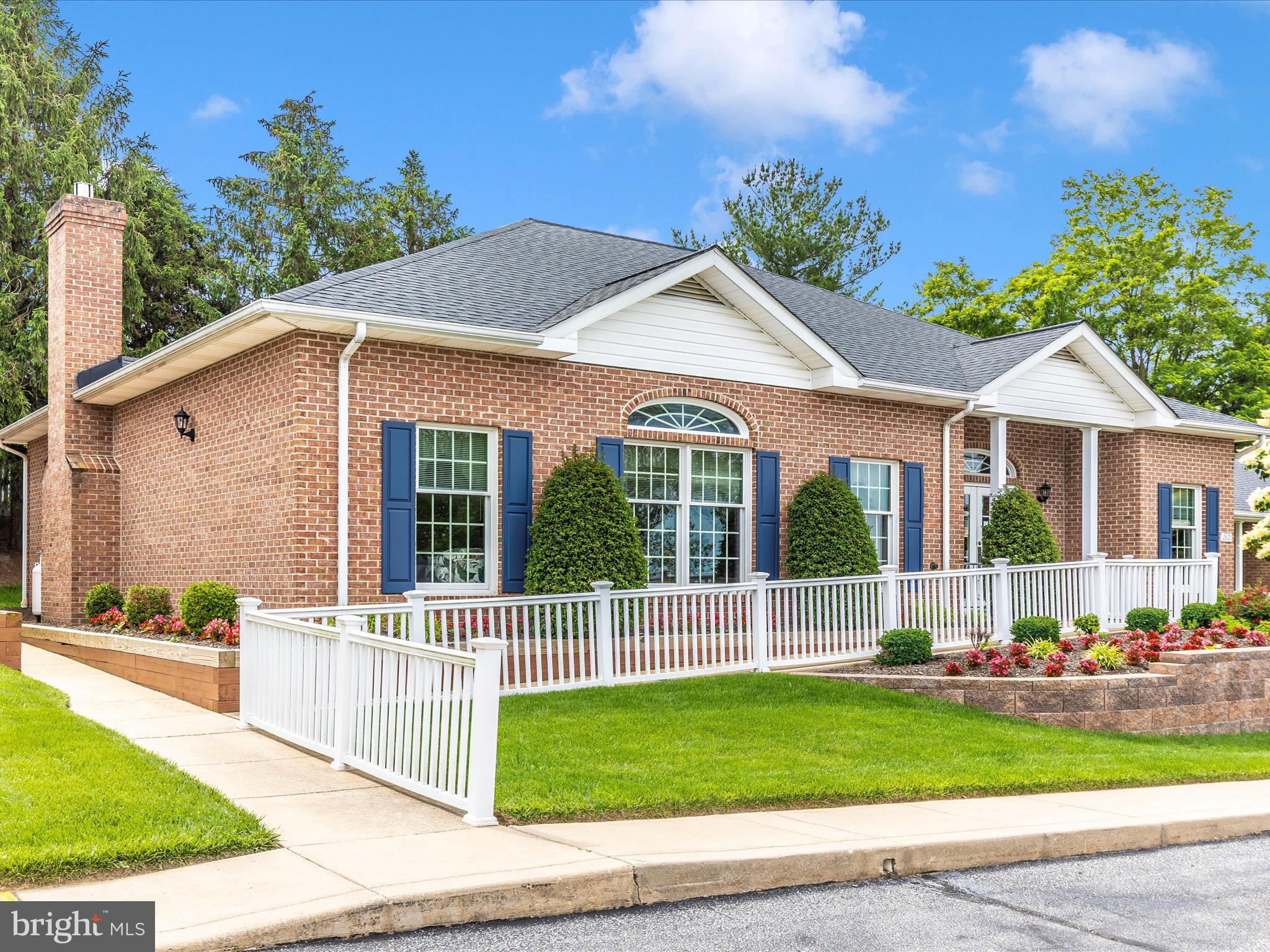 SPRINGDALE VILLAGE - Residential