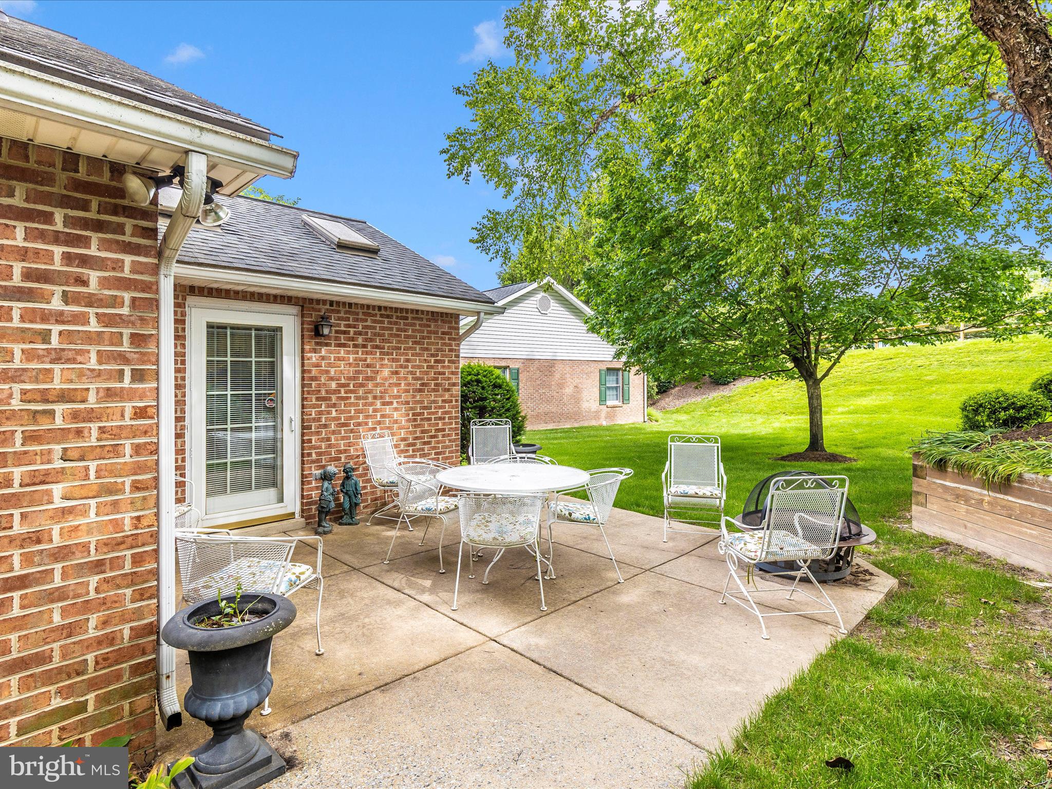 SPRINGDALE VILLAGE - Residential