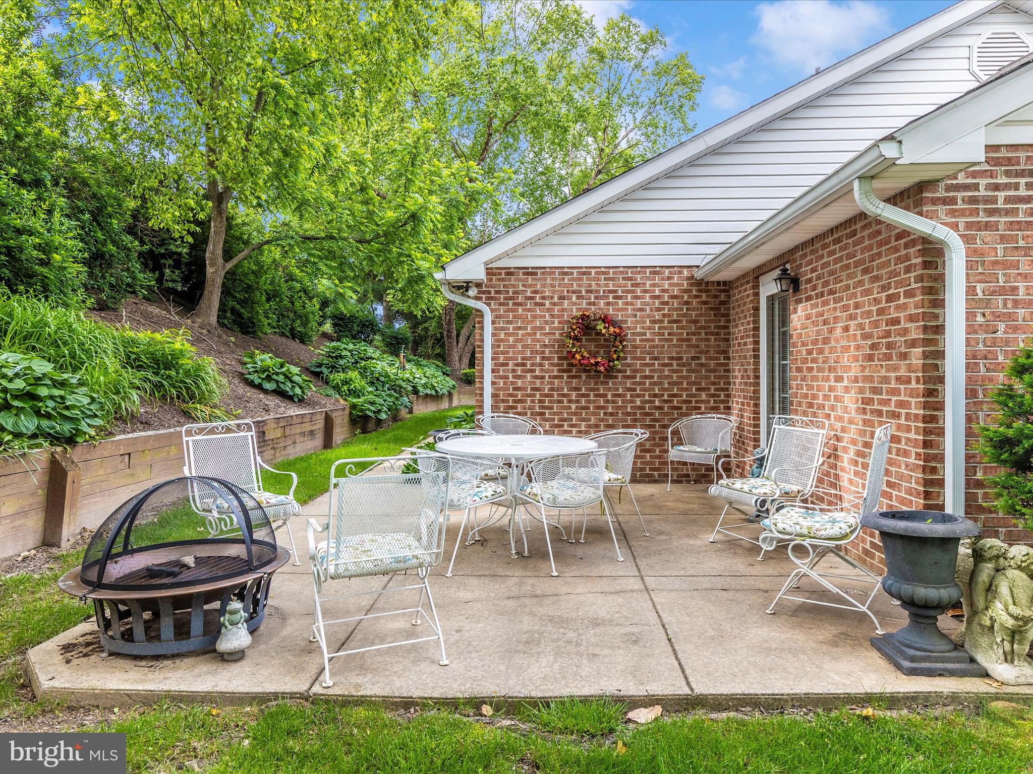 SPRINGDALE VILLAGE - Residential