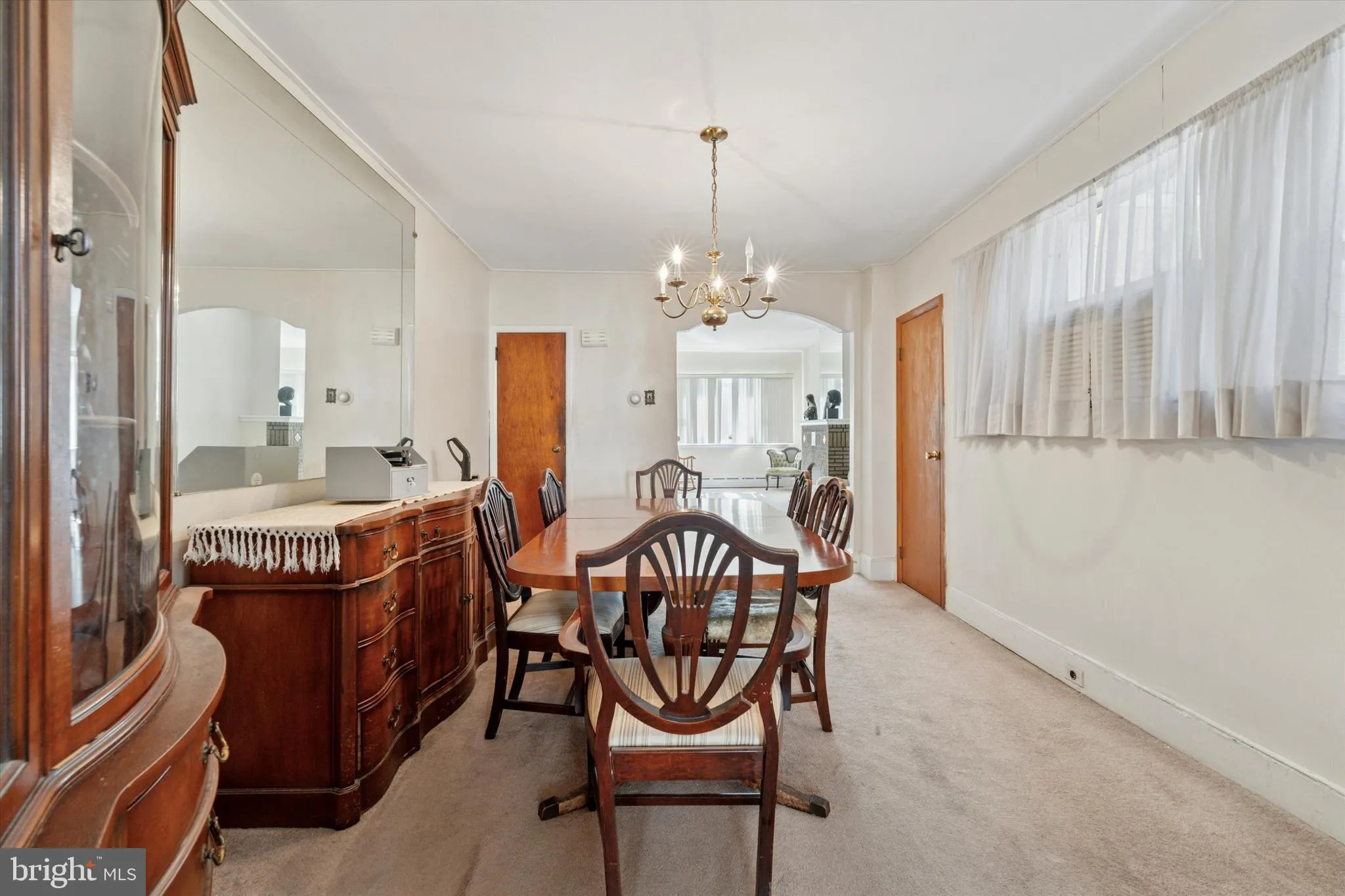 Philadelphia, Pennsylvania 19147, United States, 3 Bedrooms Bedrooms, ,2 BathroomsBathrooms,Residential,Pending,92262