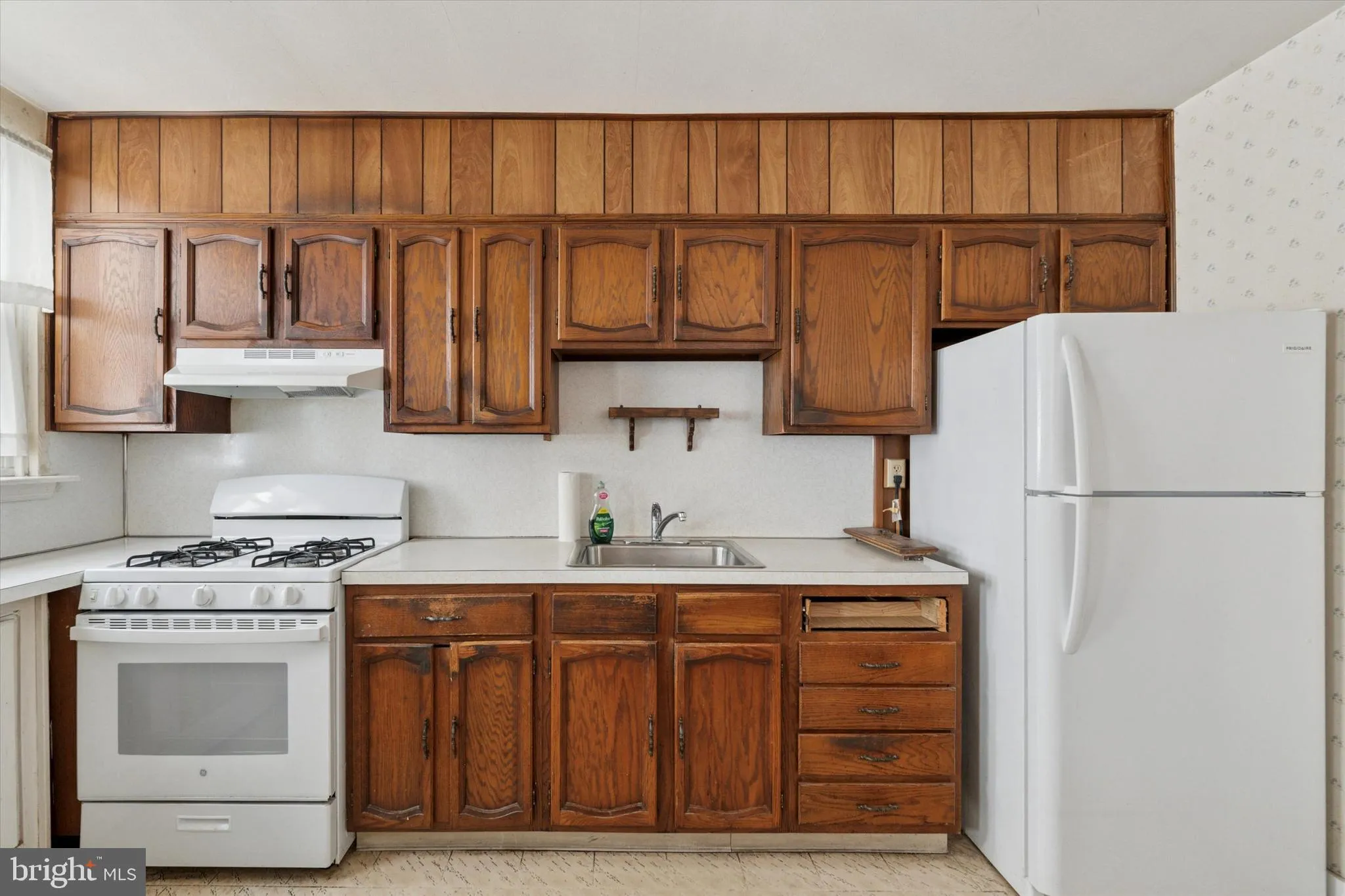 Philadelphia, Pennsylvania 19147, United States, 3 Bedrooms Bedrooms, ,2 BathroomsBathrooms,Residential,Pending,92262