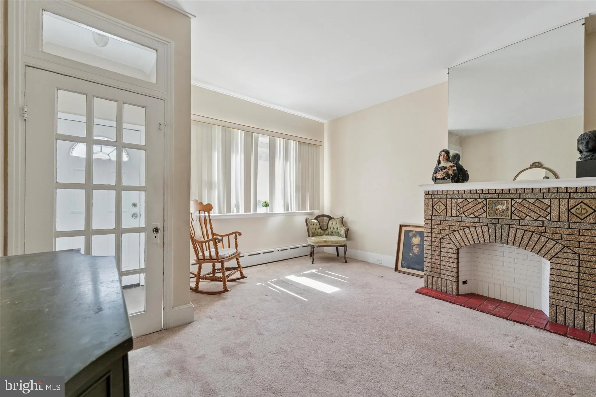 Philadelphia, Pennsylvania 19147, United States, 3 Bedrooms Bedrooms, ,2 BathroomsBathrooms,Residential,Pending,92262