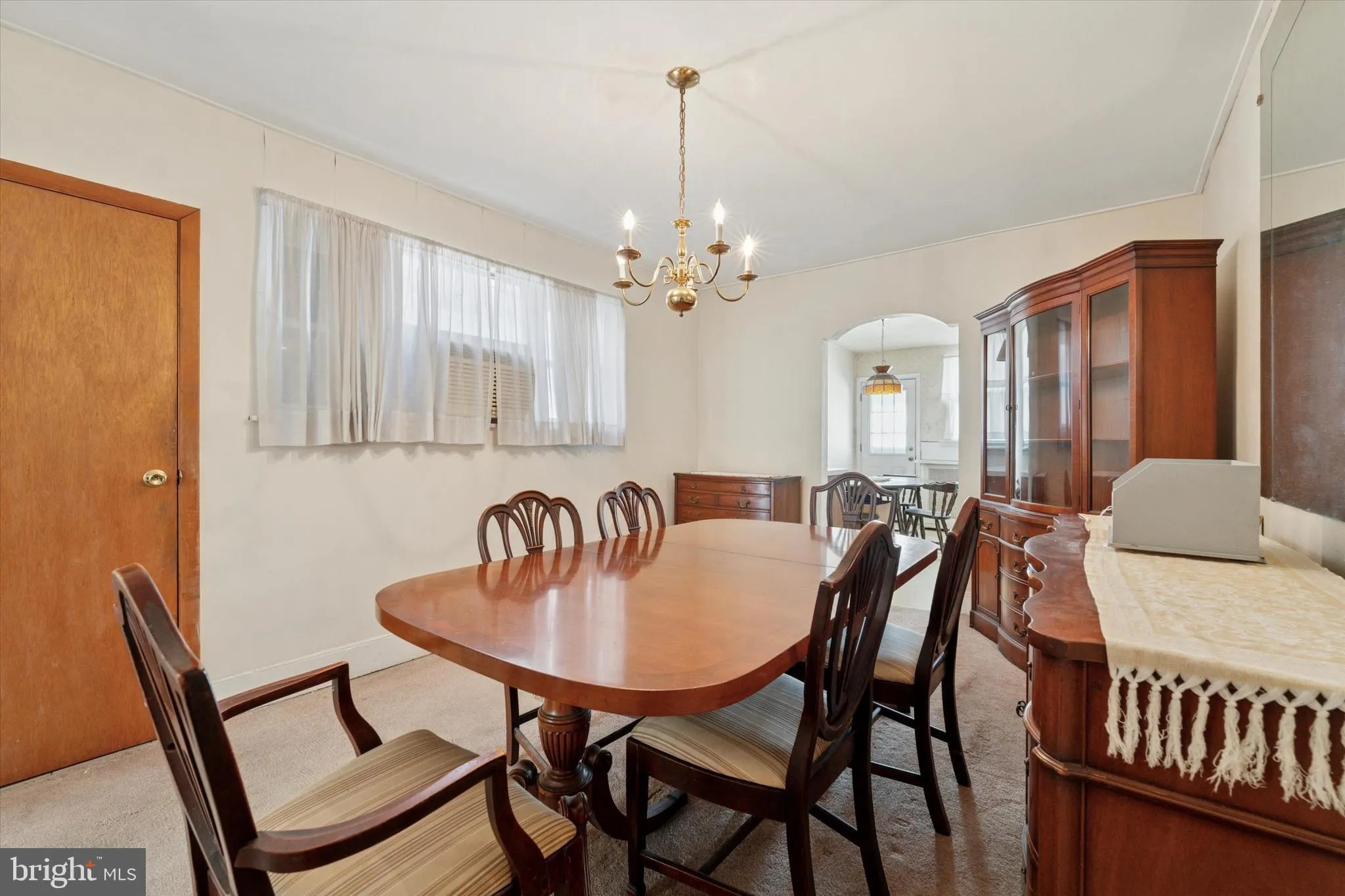 Philadelphia, Pennsylvania 19147, United States, 3 Bedrooms Bedrooms, ,2 BathroomsBathrooms,Residential,Pending,92262