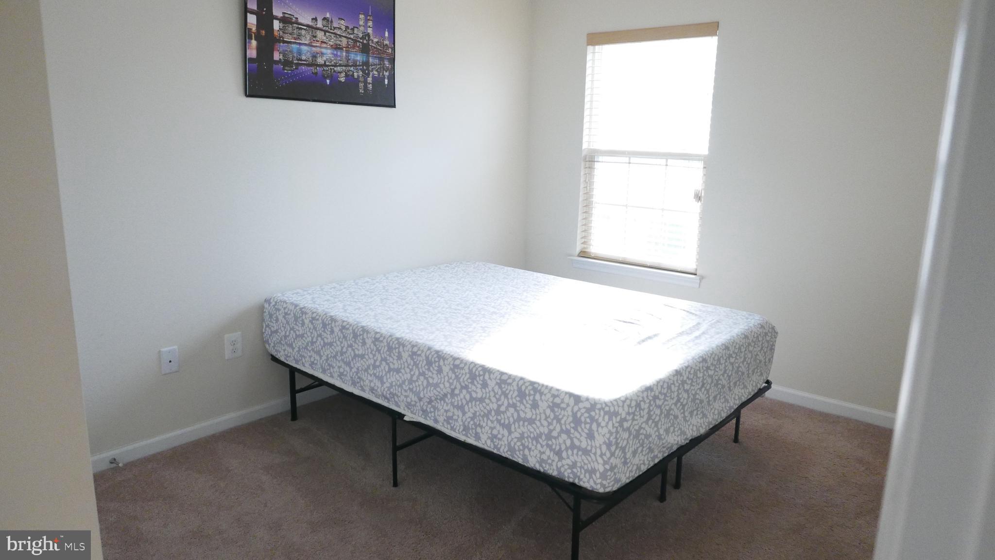 OXFORD SQUARE - Residential