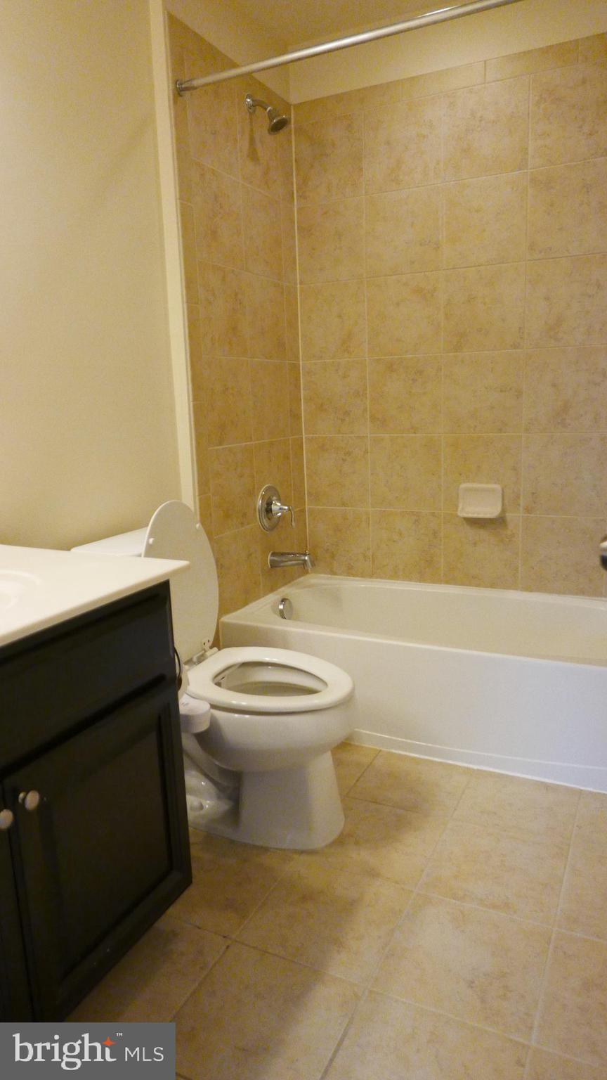 OXFORD SQUARE - Residential