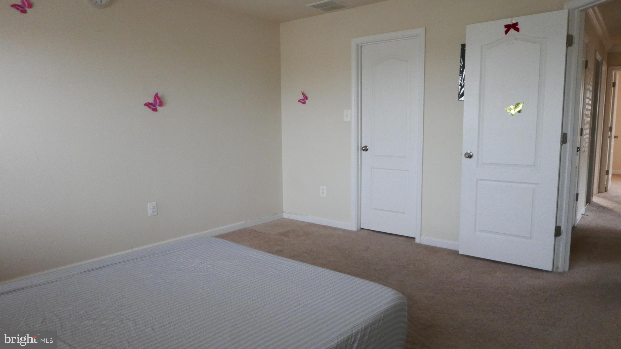 OXFORD SQUARE - Residential