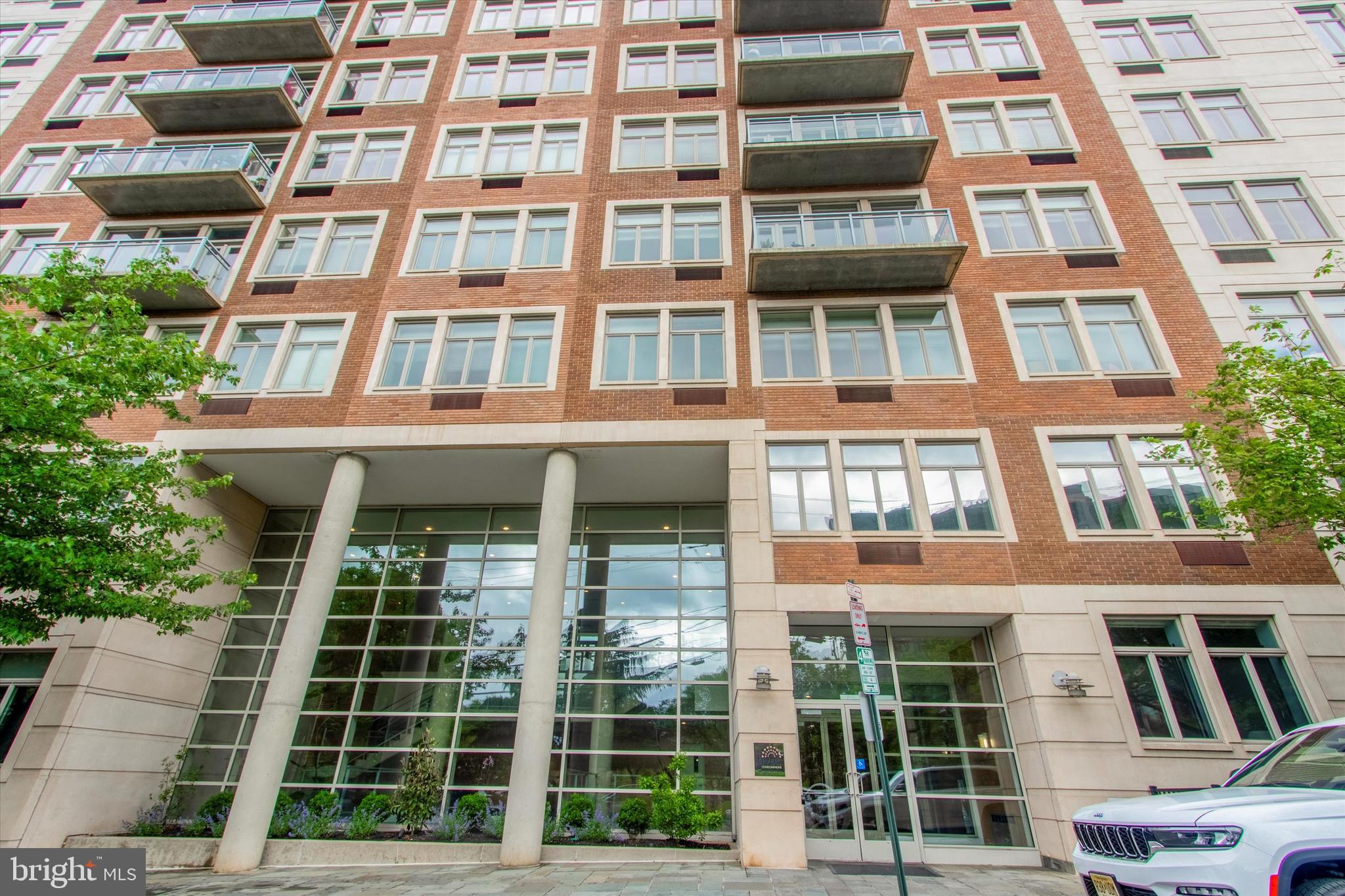 ART MUSEUM AREA - Residential