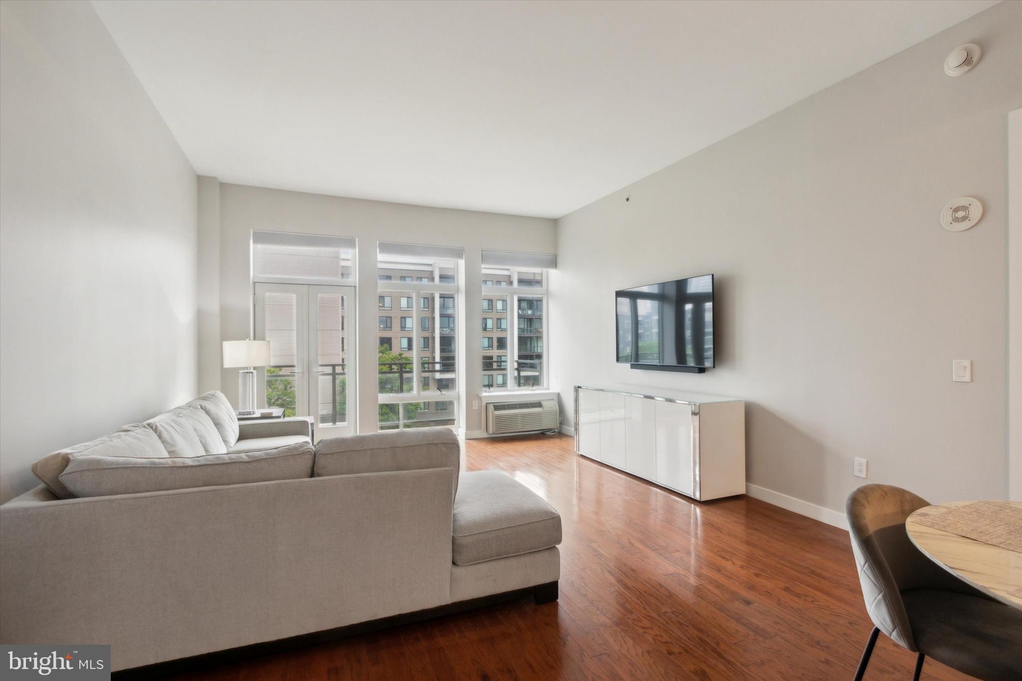 ART MUSEUM AREA - Residential