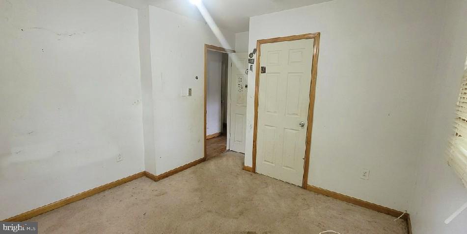 FOXCHASE MANOR - Residential