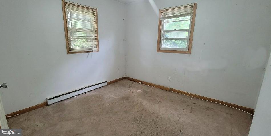 FOXCHASE MANOR - Residential