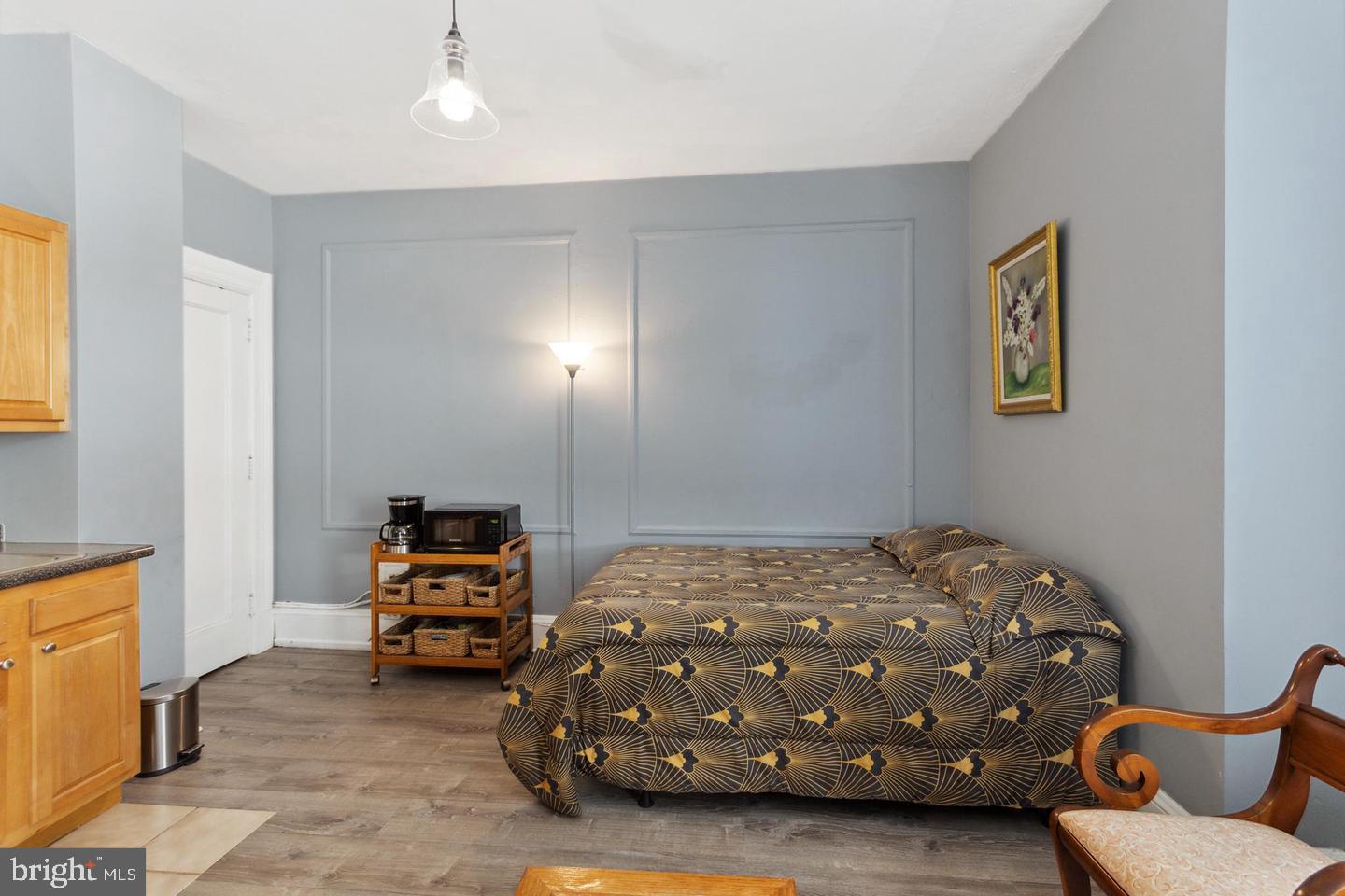 AVENUE OF THE ARTS - Residential Lease