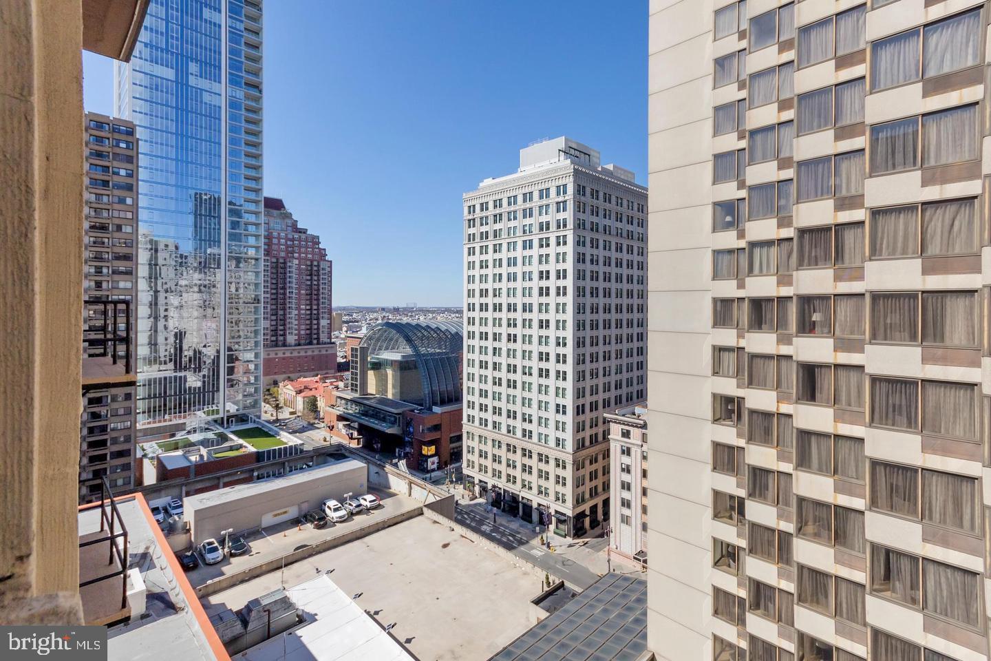 AVENUE OF THE ARTS - Residential Lease