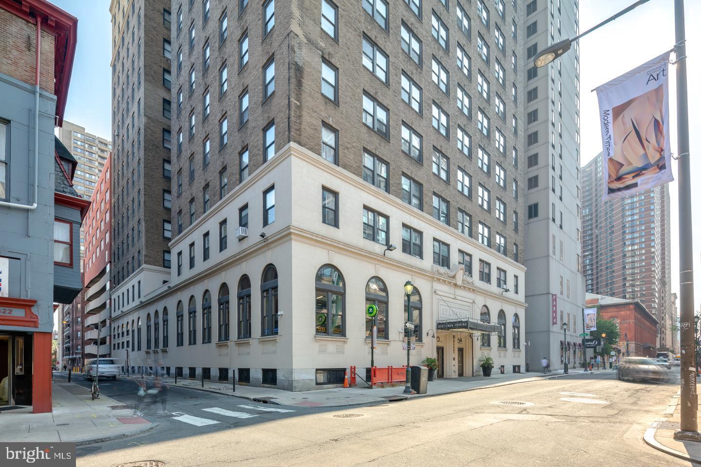 AVENUE OF THE ARTS - Residential Lease