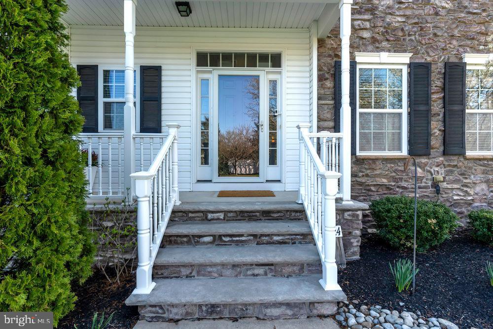 24 DOGWOOD LANE