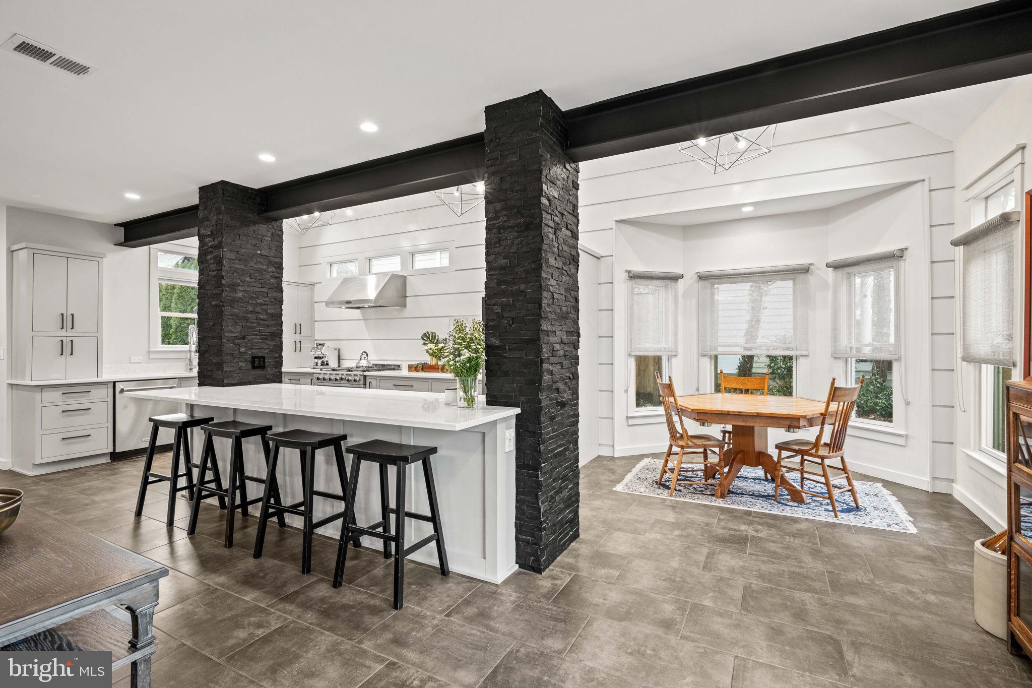 COLLEGE PARK - Residential