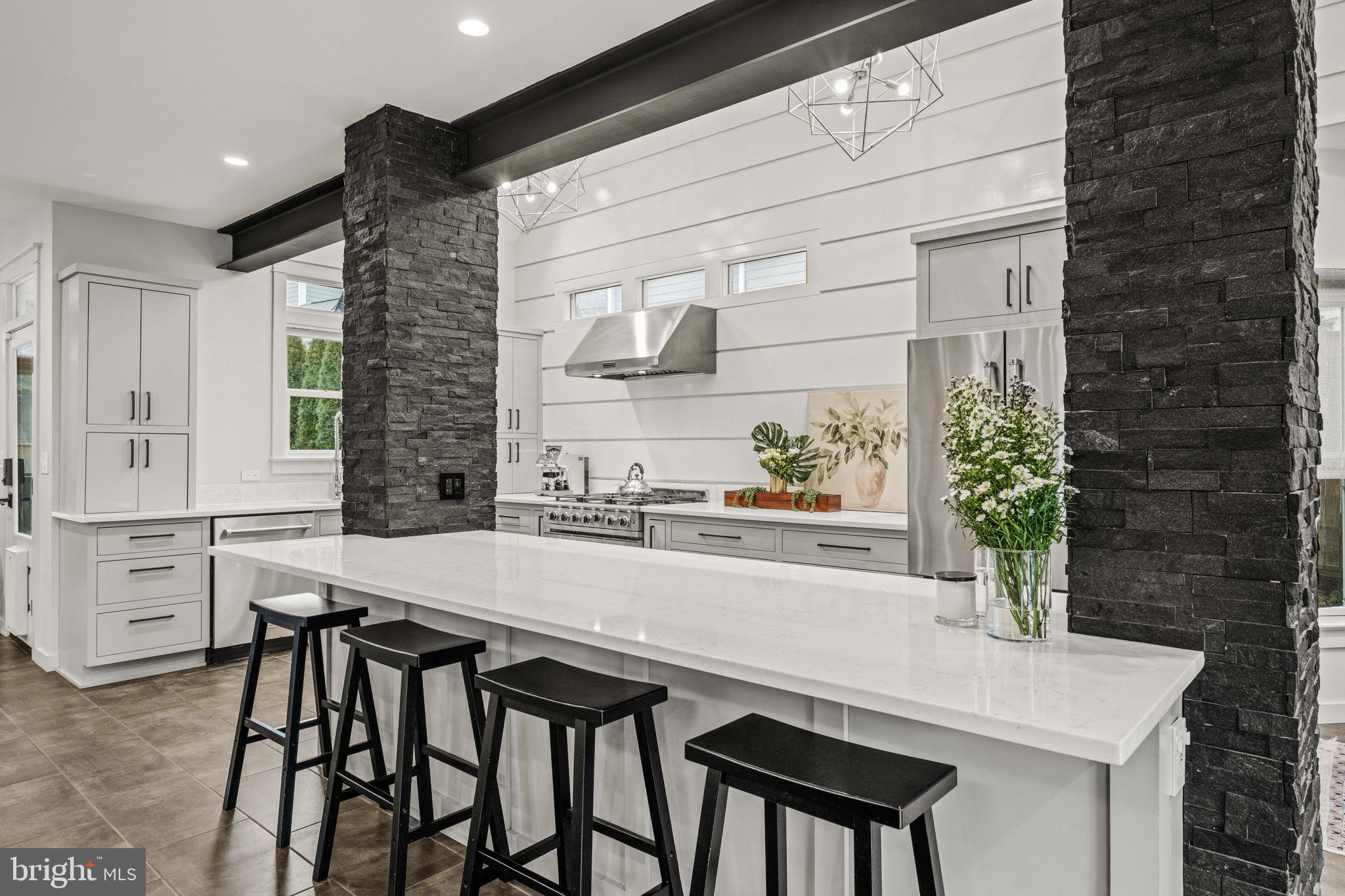 COLLEGE PARK - Residential