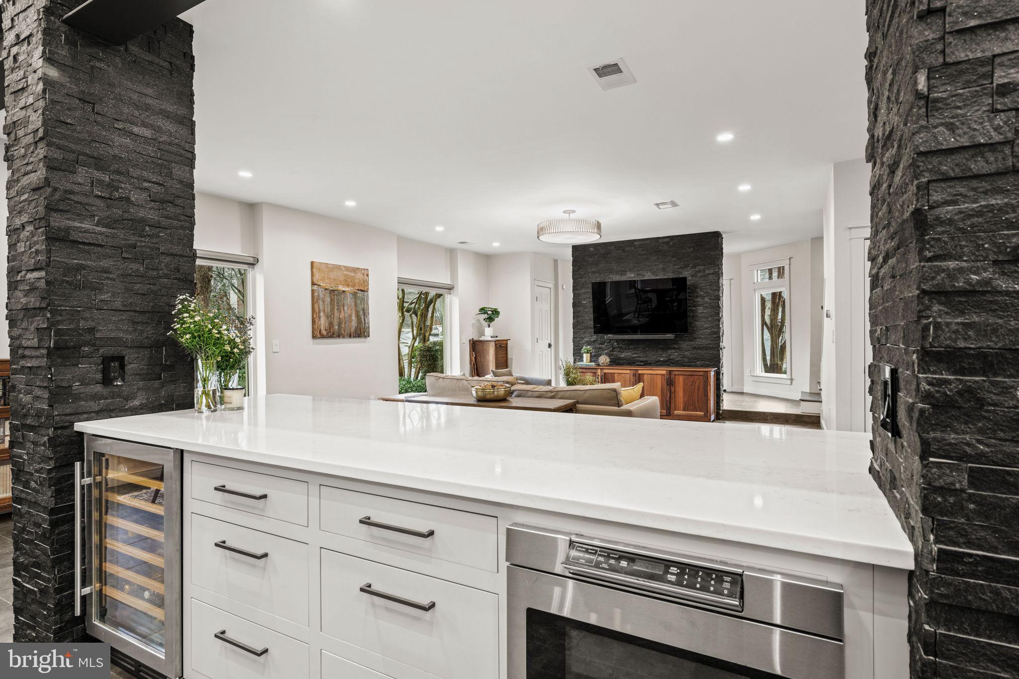 COLLEGE PARK - Residential