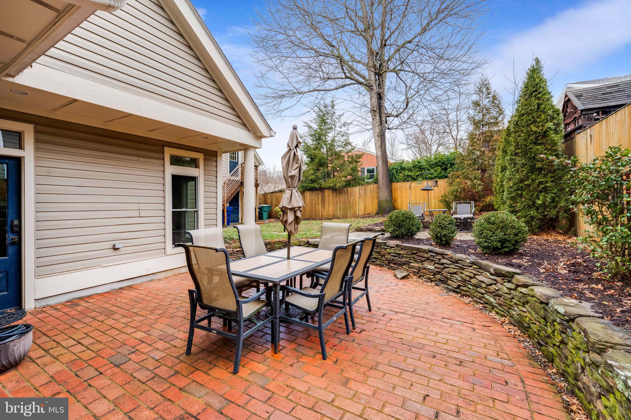 COLLEGE PARK - Residential