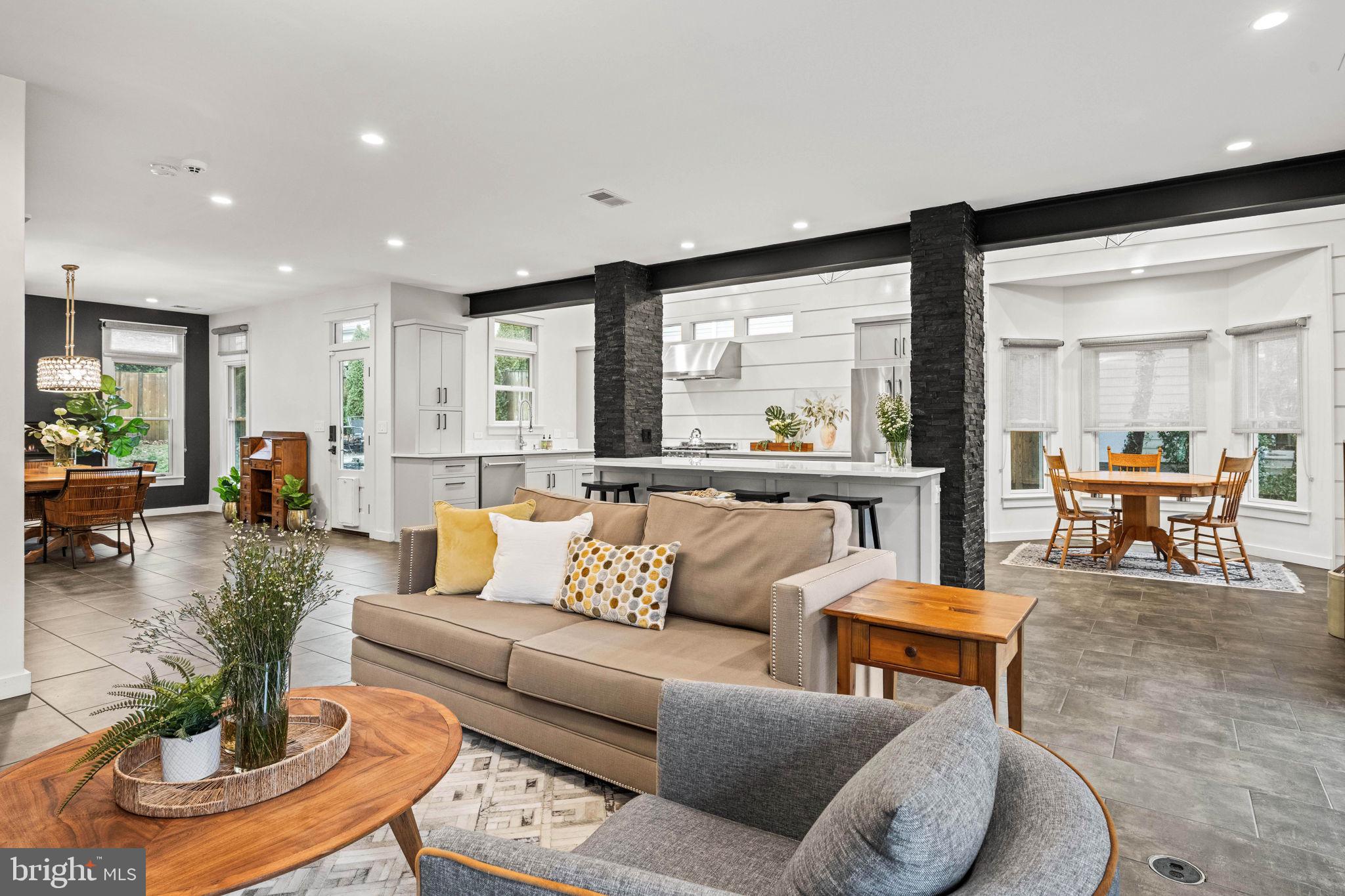 COLLEGE PARK - Residential