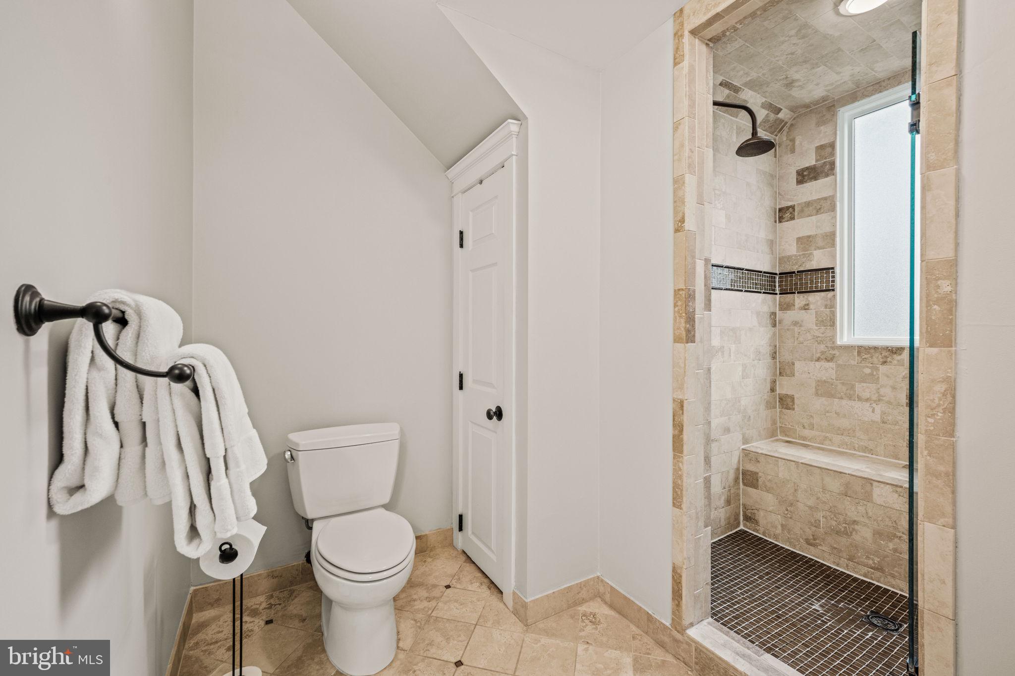 COLLEGE PARK - Residential