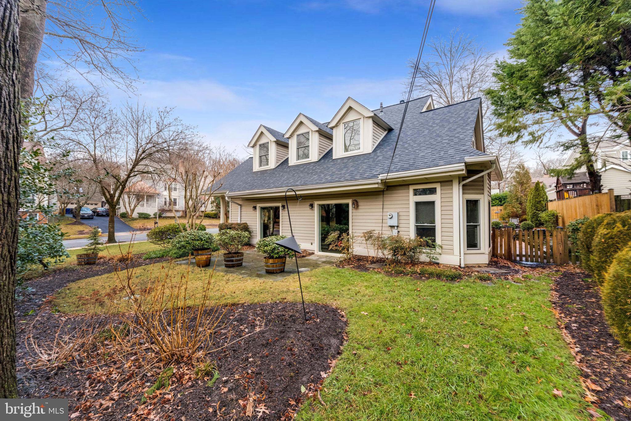 COLLEGE PARK - Residential