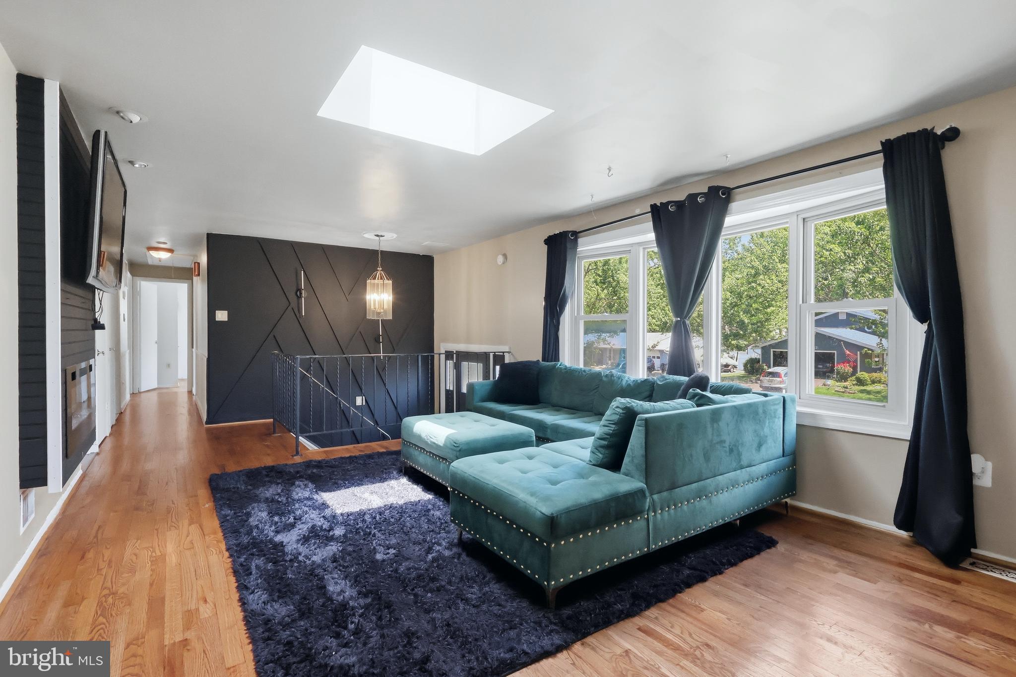5418 LUCY DRIVE