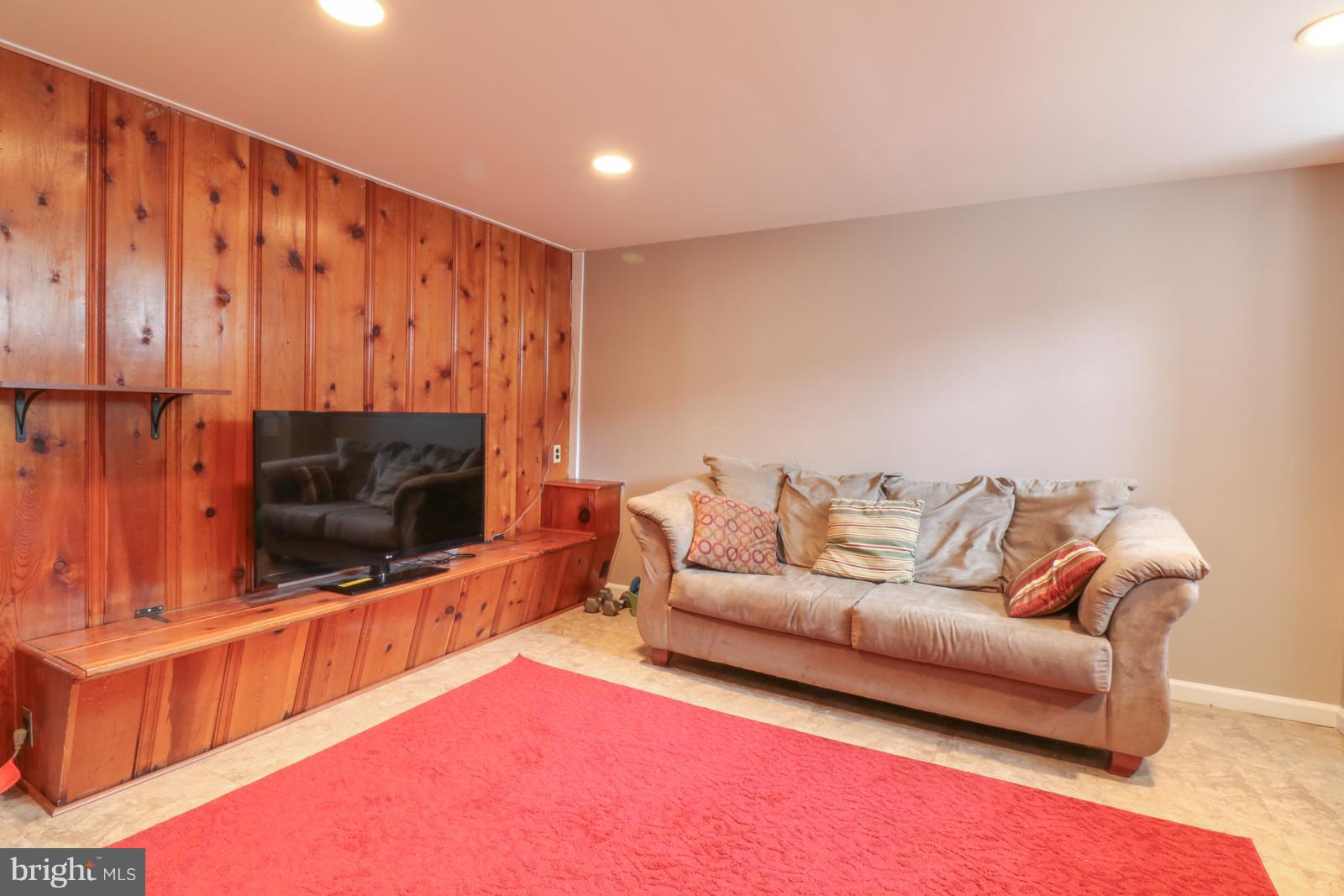 ACADEMY HEIGHTS - Residential