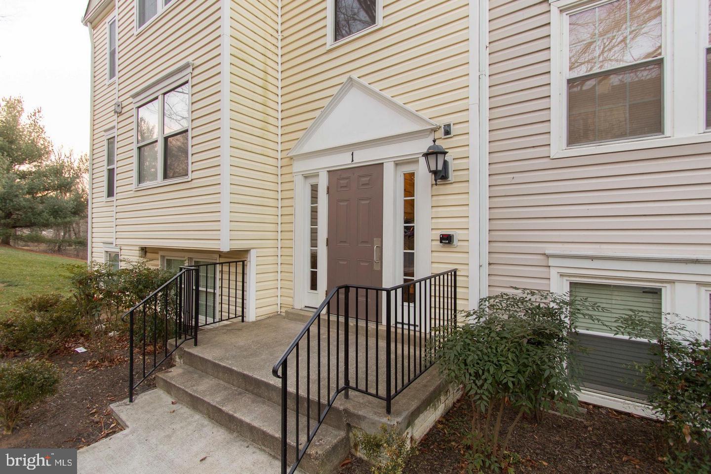 1 PICKERING COURT 1-102