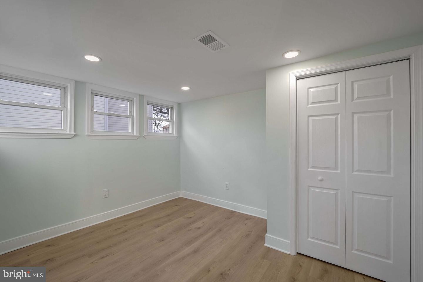 BRENTWOOD/HOLLADAY - Residential