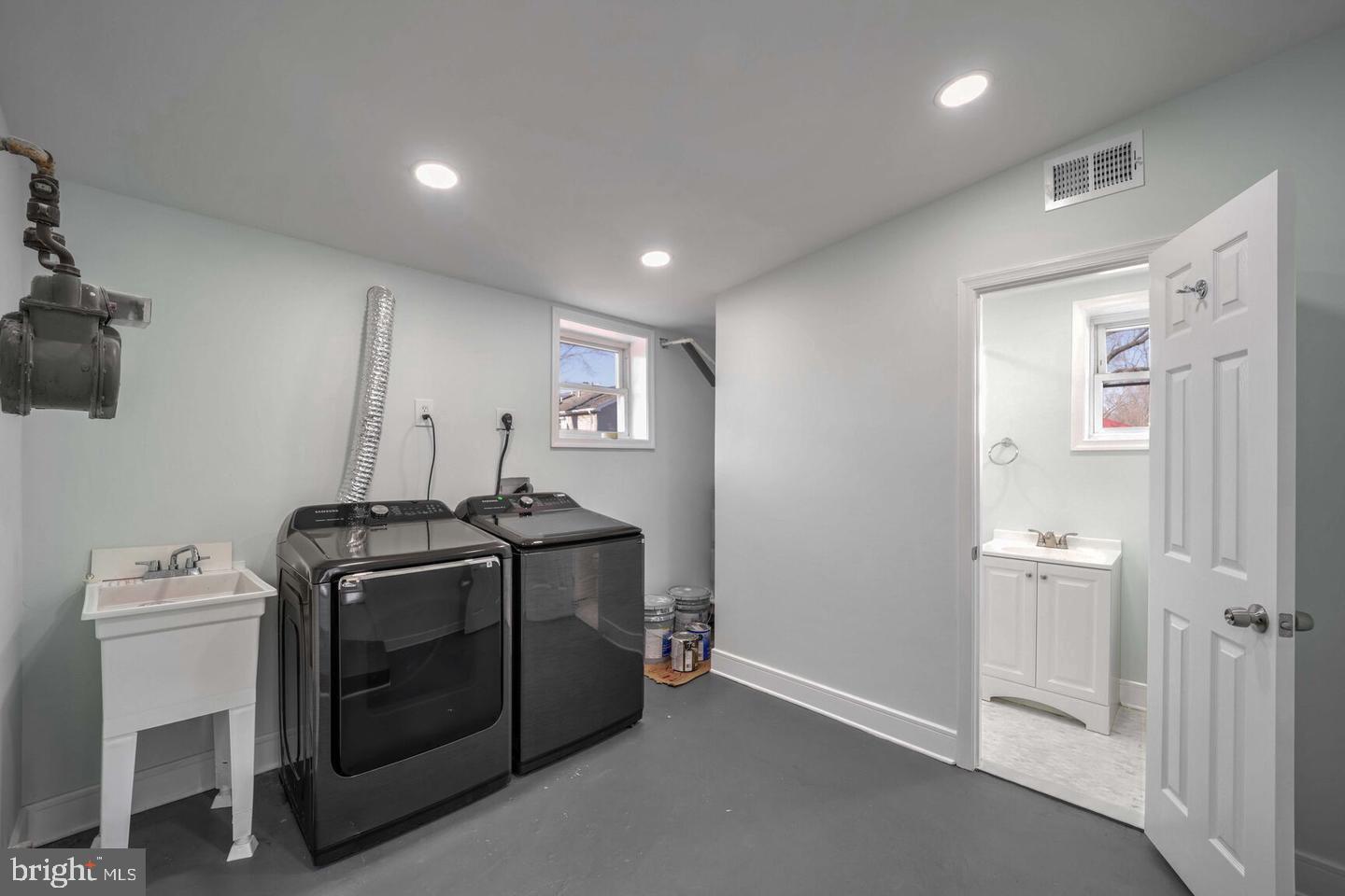 BRENTWOOD/HOLLADAY - Residential