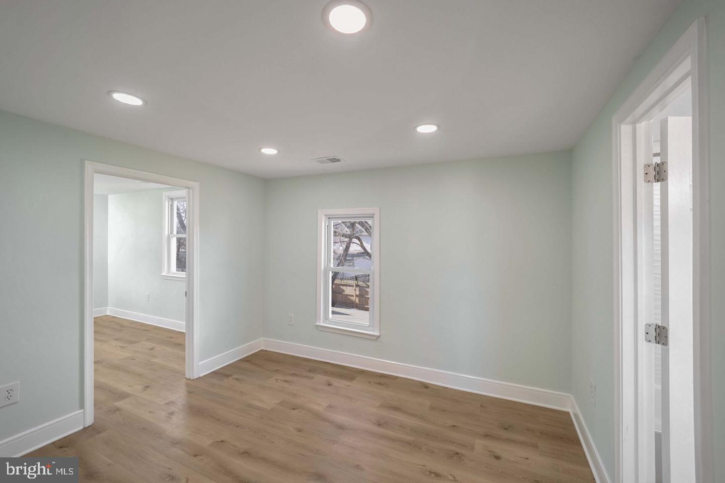 BRENTWOOD/HOLLADAY - Residential