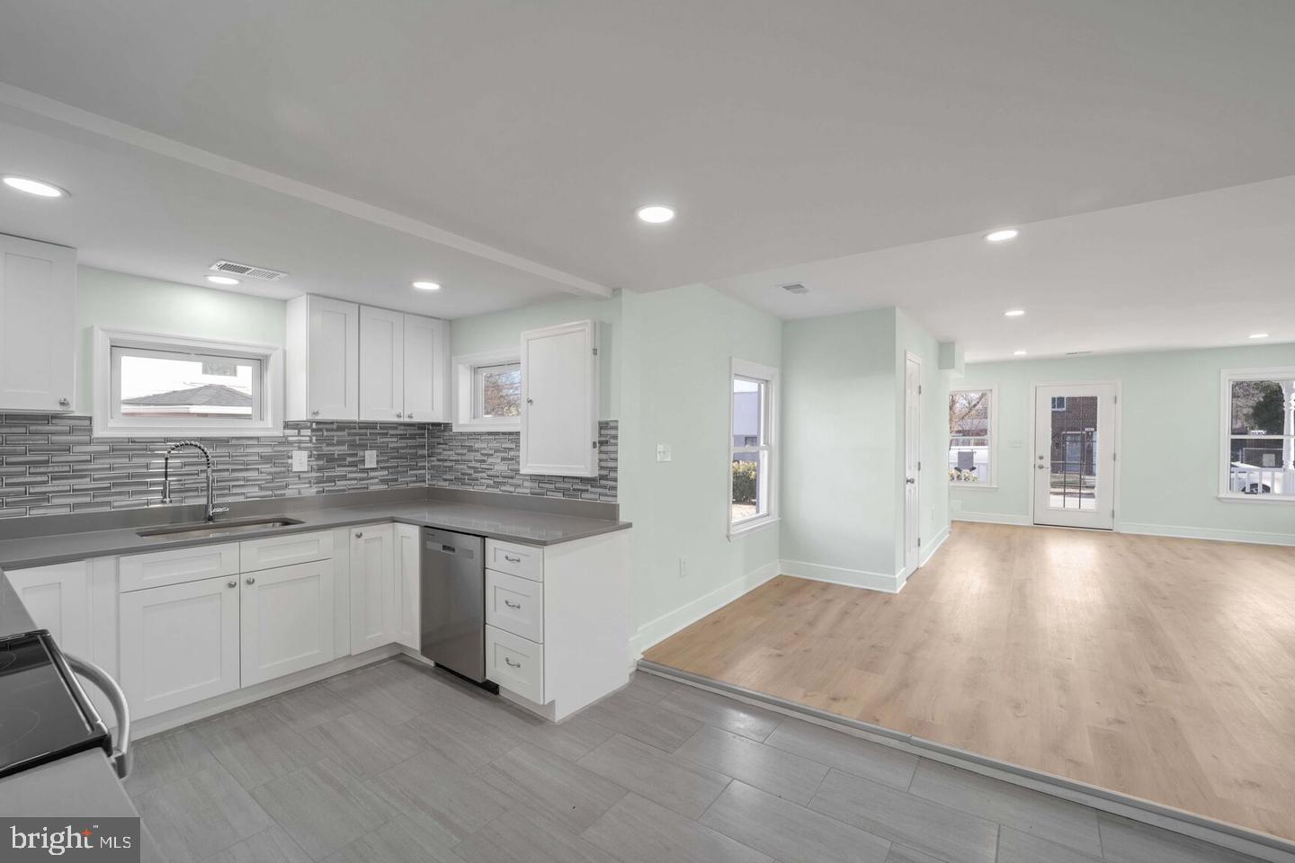 BRENTWOOD/HOLLADAY - Residential