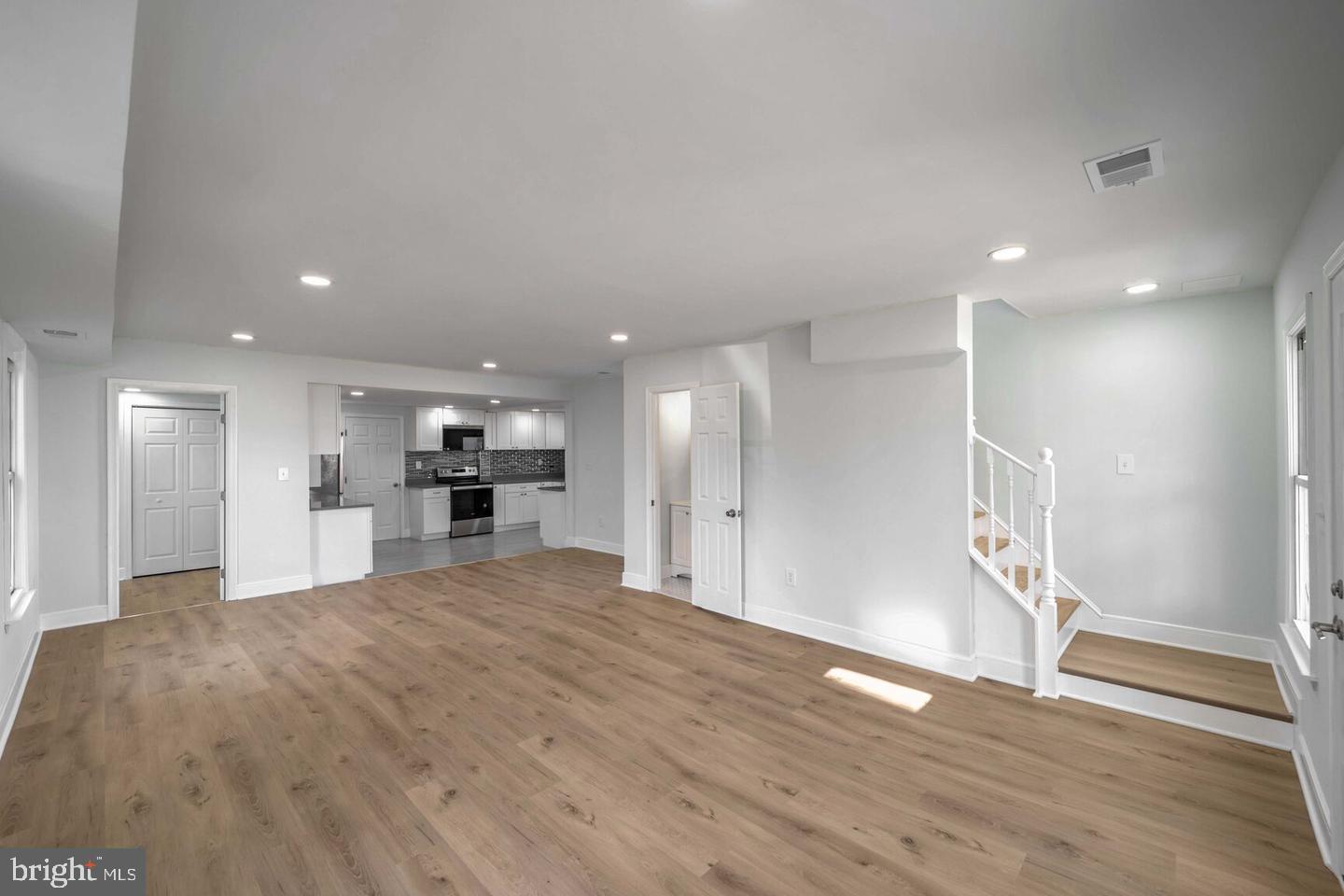 BRENTWOOD/HOLLADAY - Residential