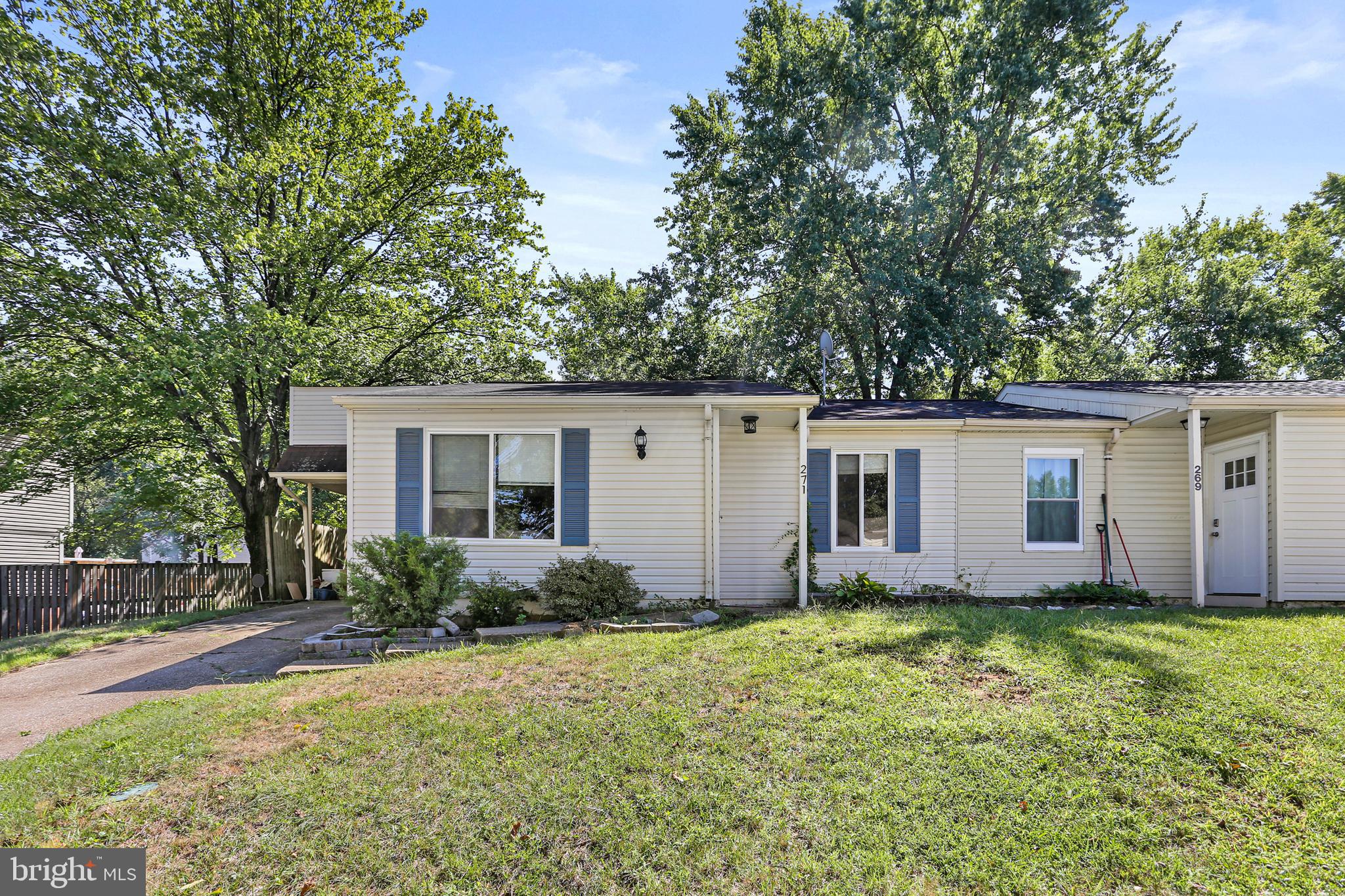 BRIGHTLEAF - Residential Lease