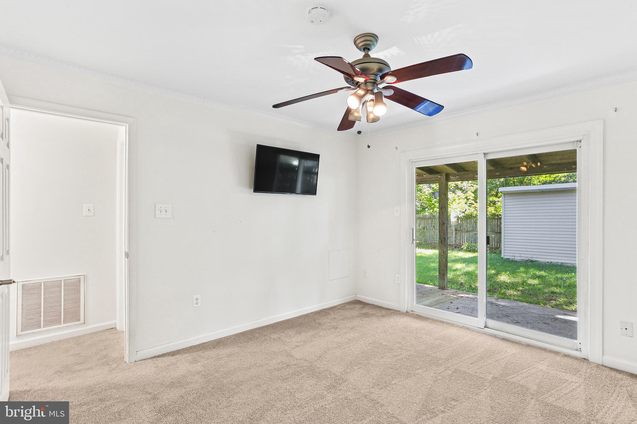 BRIGHTLEAF - Residential Lease