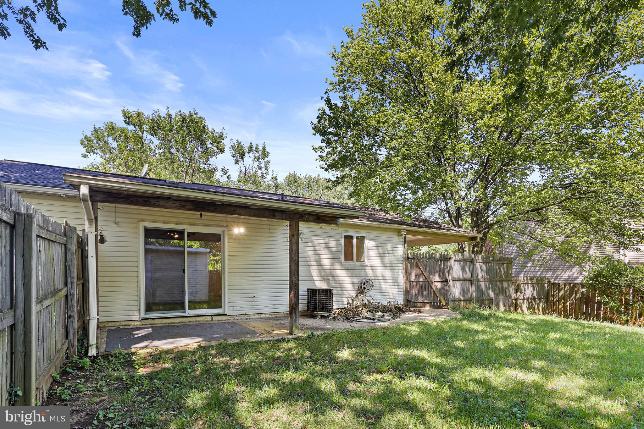 BRIGHTLEAF - Residential Lease