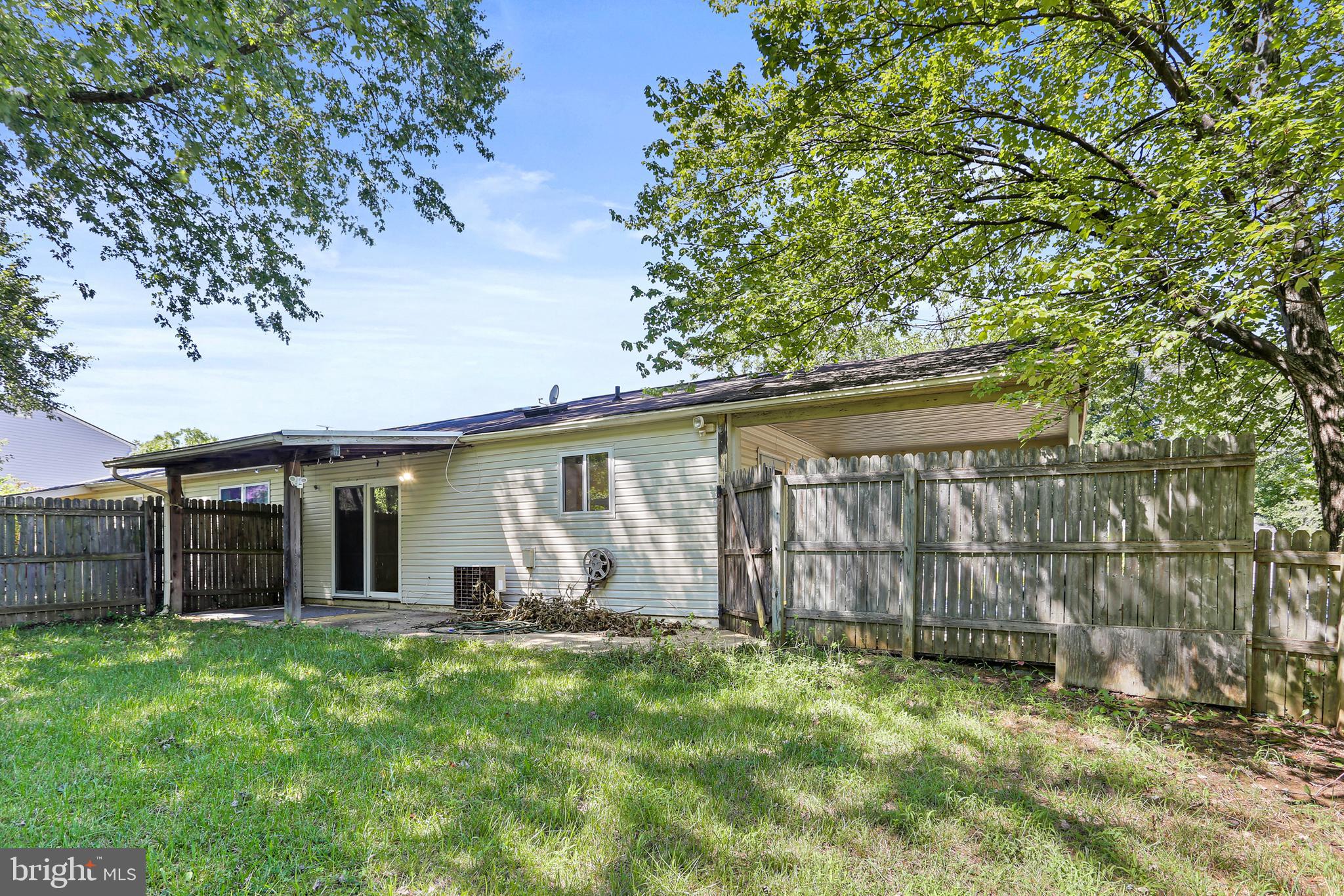 BRIGHTLEAF - Residential Lease