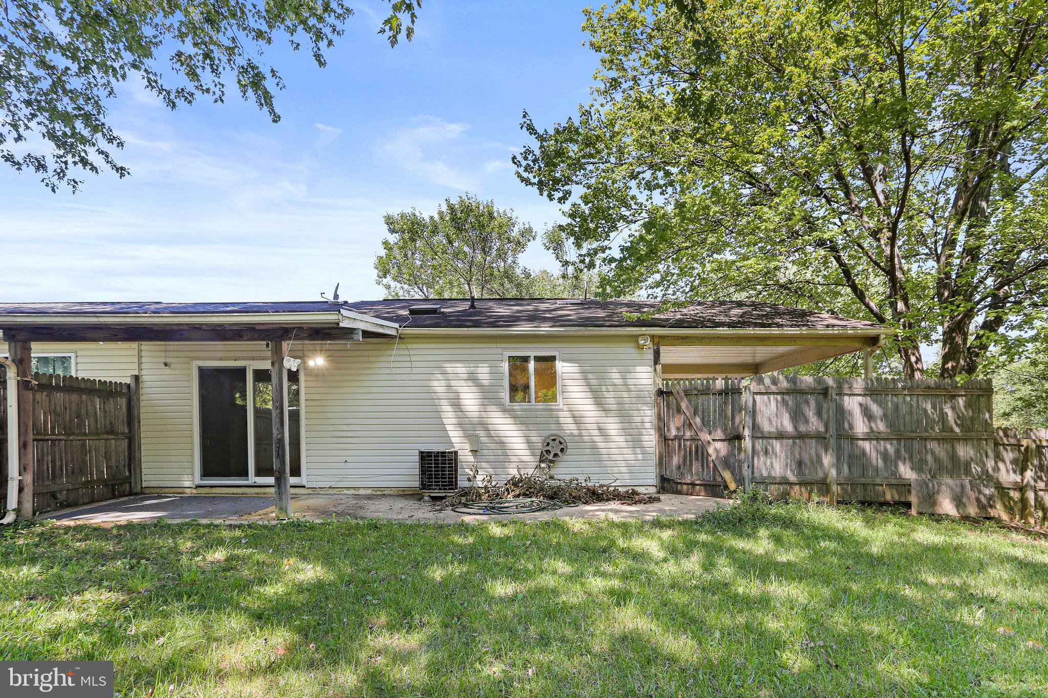 BRIGHTLEAF - Residential Lease