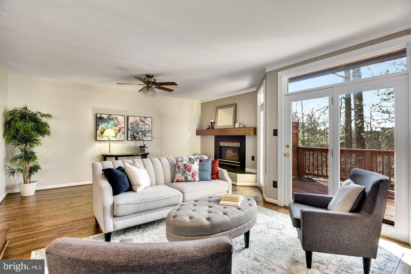 FAIR LAKES - Residential Lease
