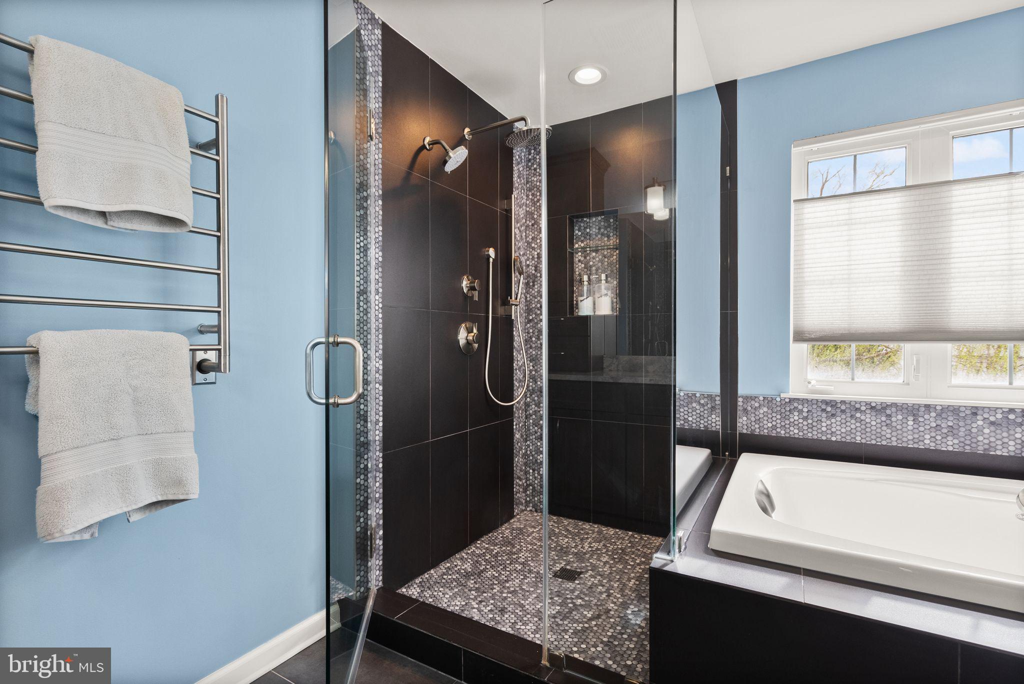 ASHBURN VILLAGE - Residential