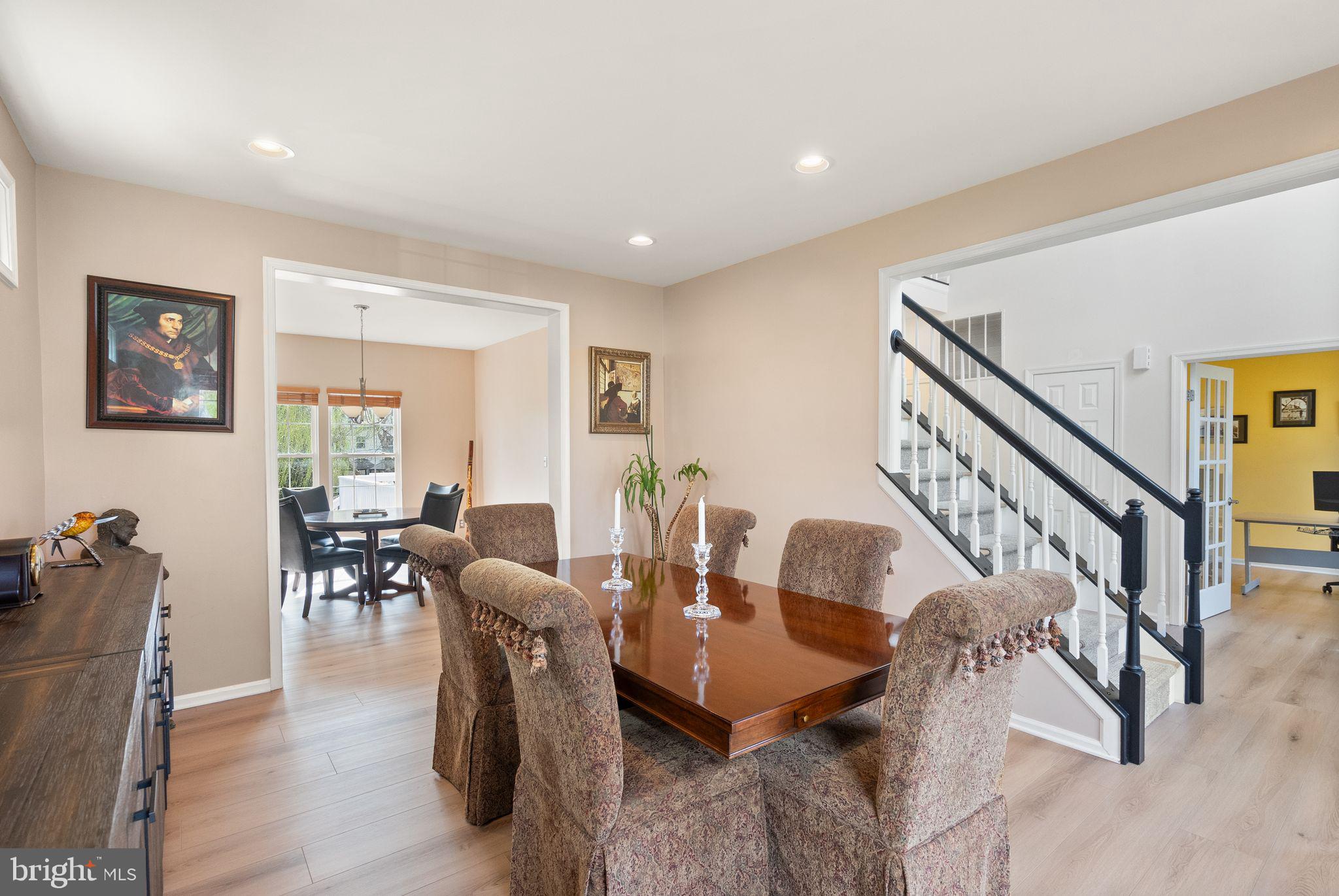 ASHBURN VILLAGE - Residential