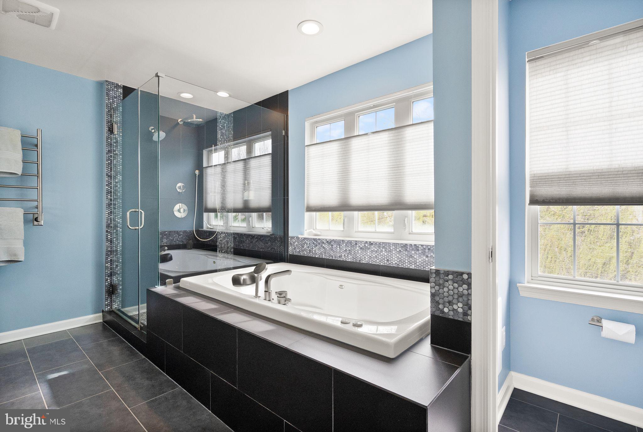 ASHBURN VILLAGE - Residential