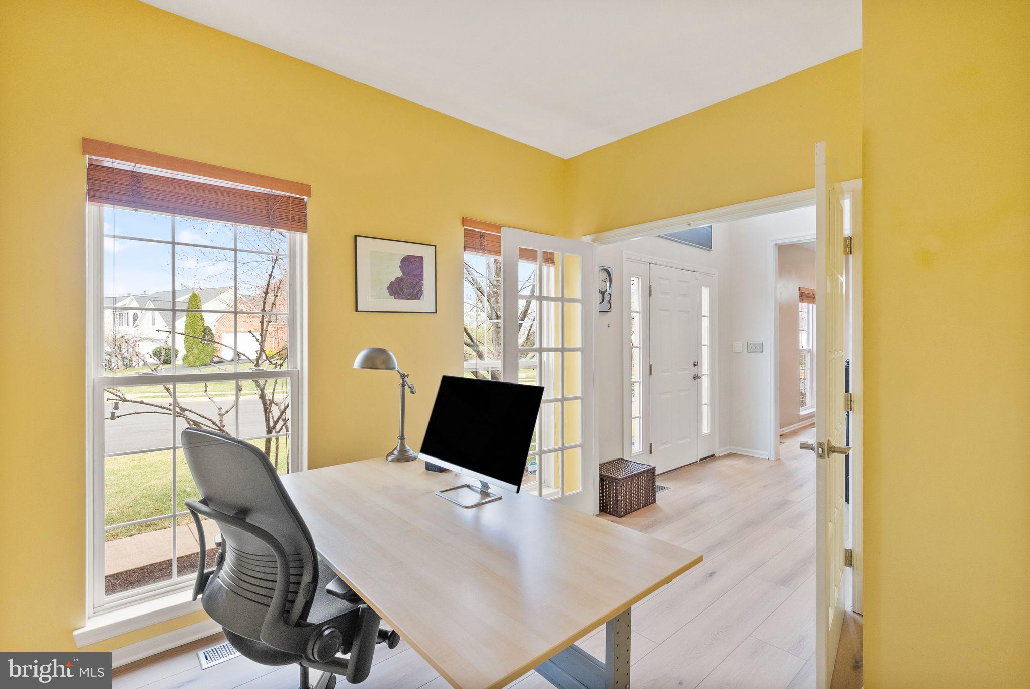 ASHBURN VILLAGE - Residential