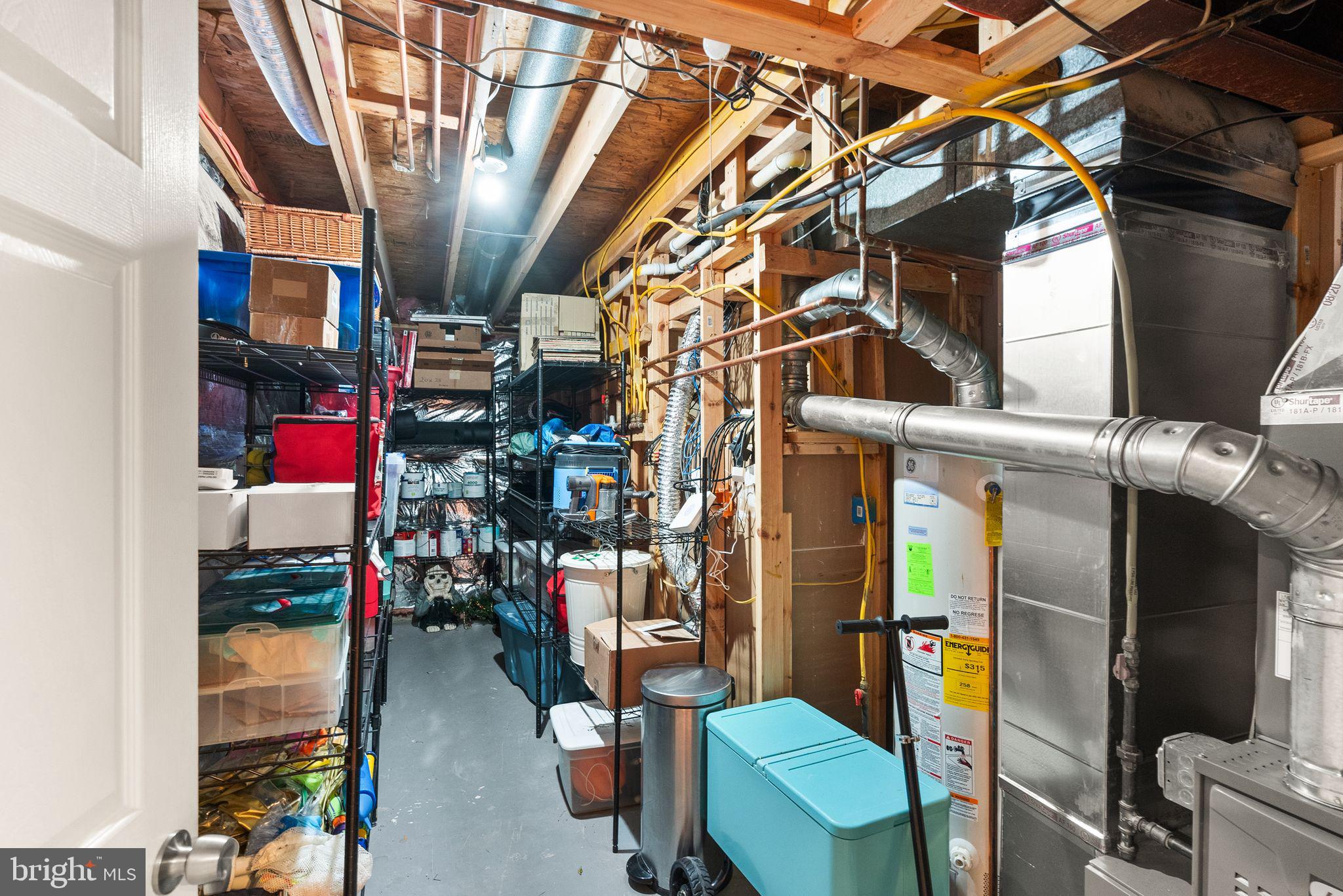 ASHBURN VILLAGE - Residential