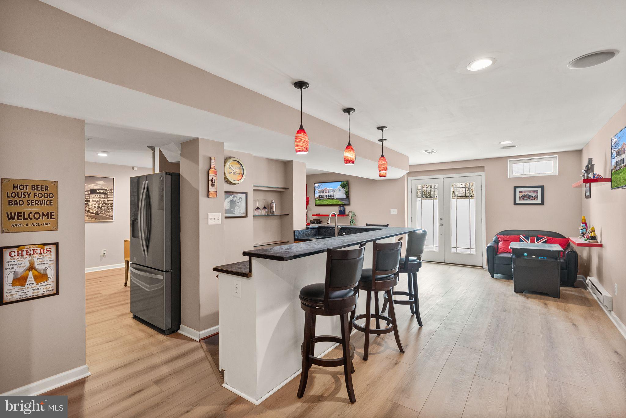 ASHBURN VILLAGE - Residential