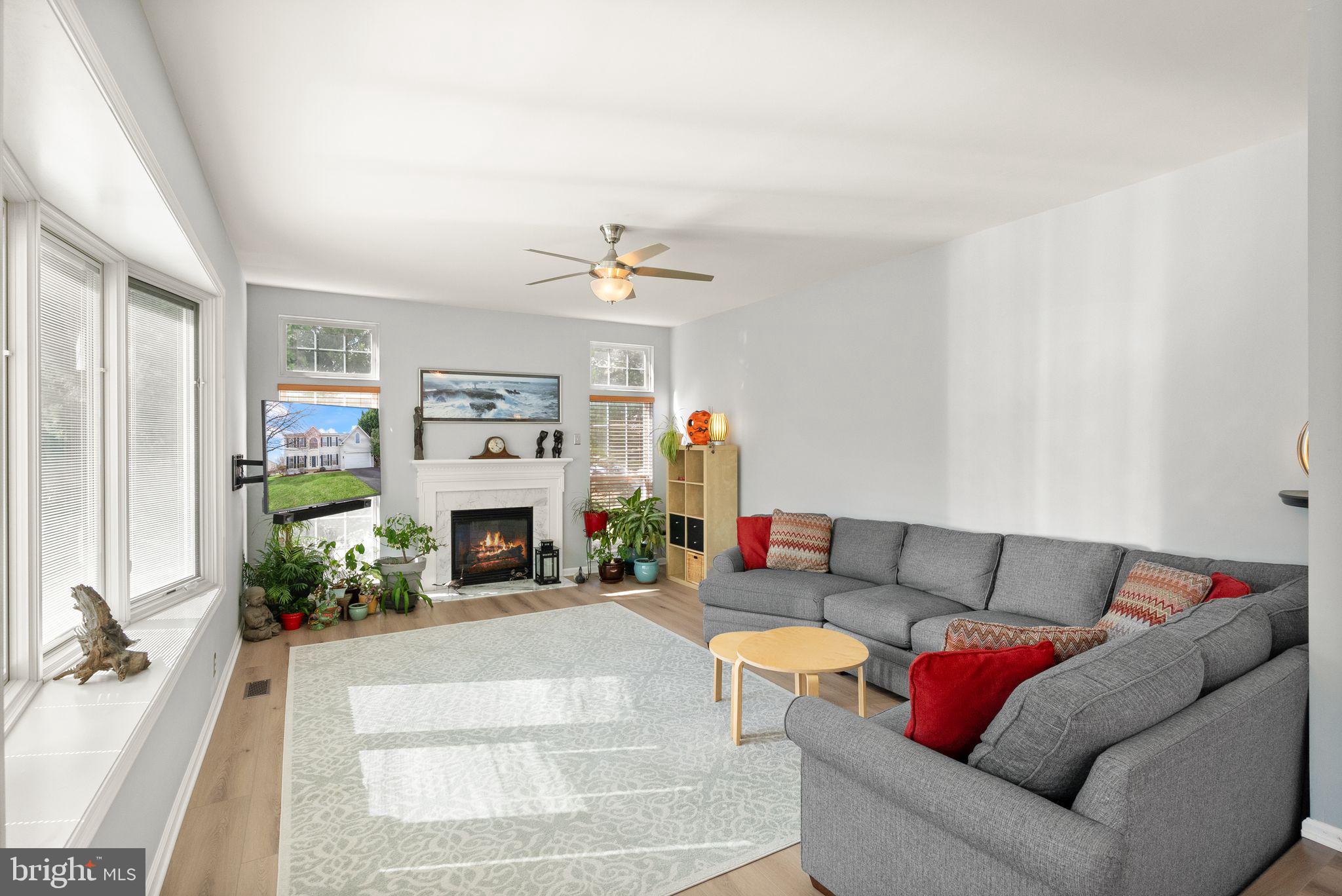 ASHBURN VILLAGE - Residential